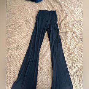Black flared leggings/yoga pants